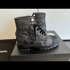 Never worn Chanel combat boots with pearl. Limited edition!!!!